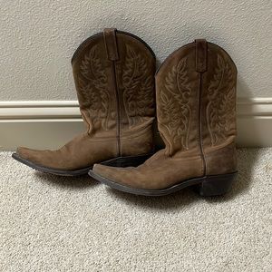 Laredo size 9 cowboy boots